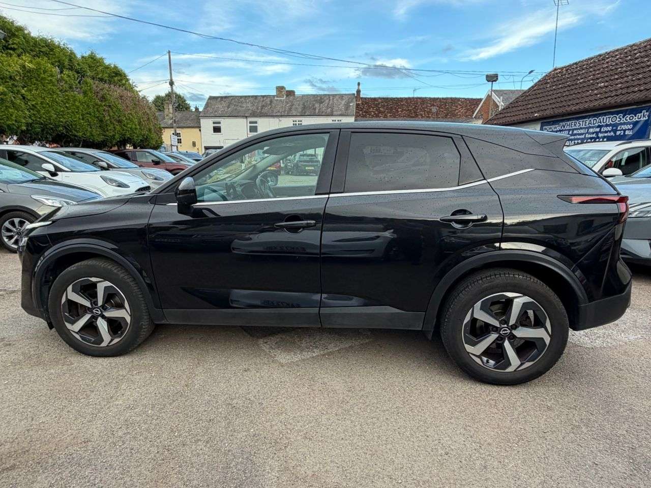 A 2023 NISSAN QASHQAI 1.3 DIG-T MHEV N-CONNECTA SUV 5dr PETROL MANUAL EURO 6 (s/s) (140 ps) A 2023 NISSAN QASHQAI 1.3 DIG-T MHEV N-CONNECTA SUV 5dr PETROL MANUAL EURO 6 (s/s) (140 ps)