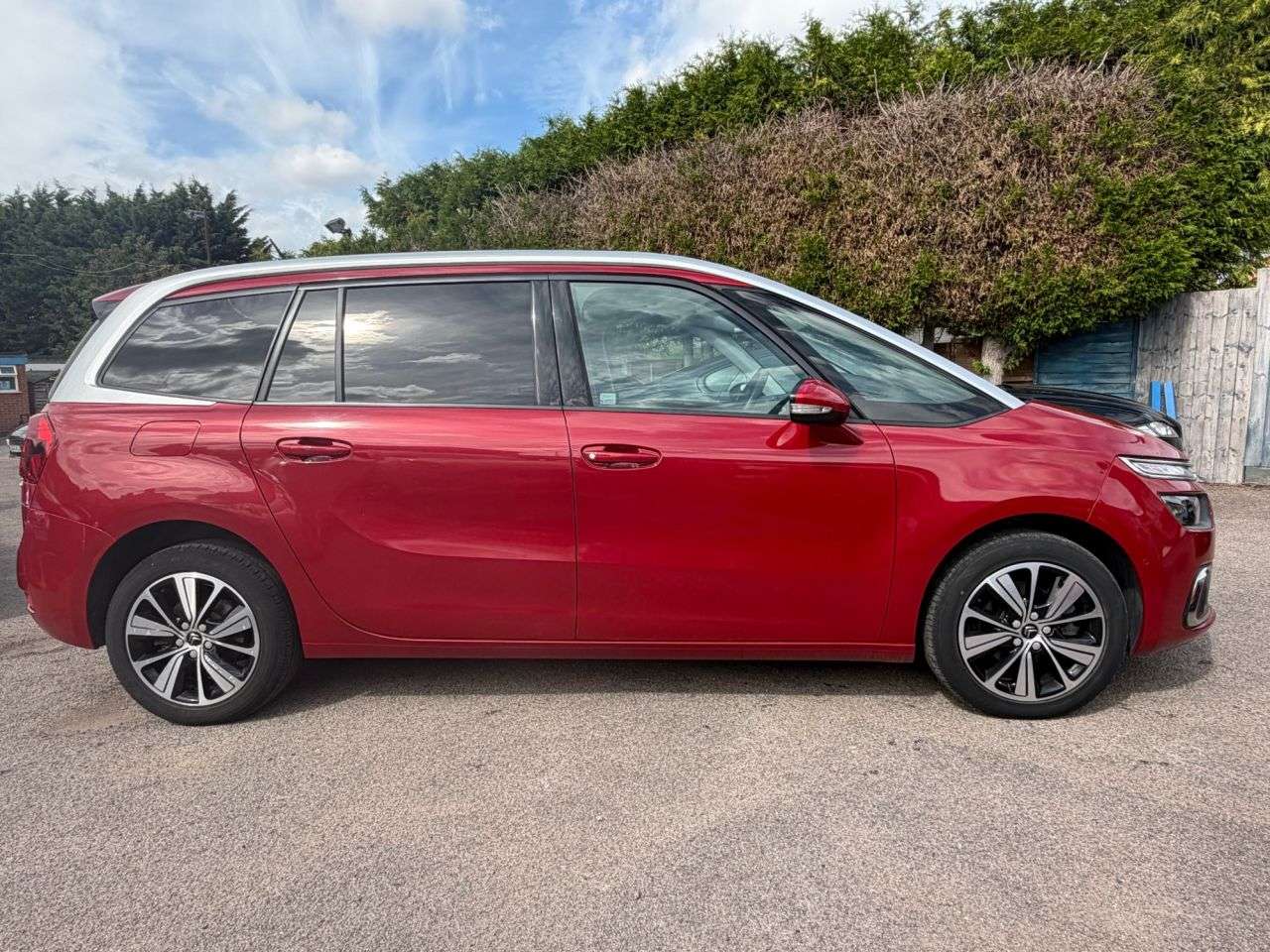 A 2018 CITROEN GRAND C4 PICASSO 1.6 BLUEHDi FEEL 7 SEATS MPV 5dr DIESEL MANUAL EURO 6 (s/s) (120 ps) 7 SEAT A 2018 CITROEN GRAND C4 PICASSO 1.6 BLUEHDi FEEL 7 SEATS MPV 5dr DIESEL MANUAL EURO 6 (s/s) (120 ps) 7 SEAT