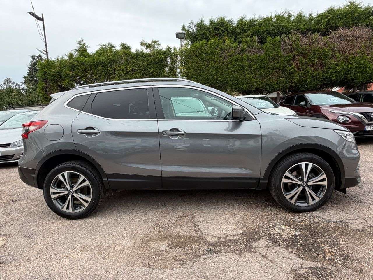 A 2019 NISSAN QASHQAI 1.7 dCi TEKNA SUV 5dr DIESEL CVT 4WD EURO 6 (s/s) (150 ps) A 2019 NISSAN QASHQAI 1.7 dCi TEKNA SUV 5dr DIESEL CVT 4WD EURO 6 (s/s) (150 ps)