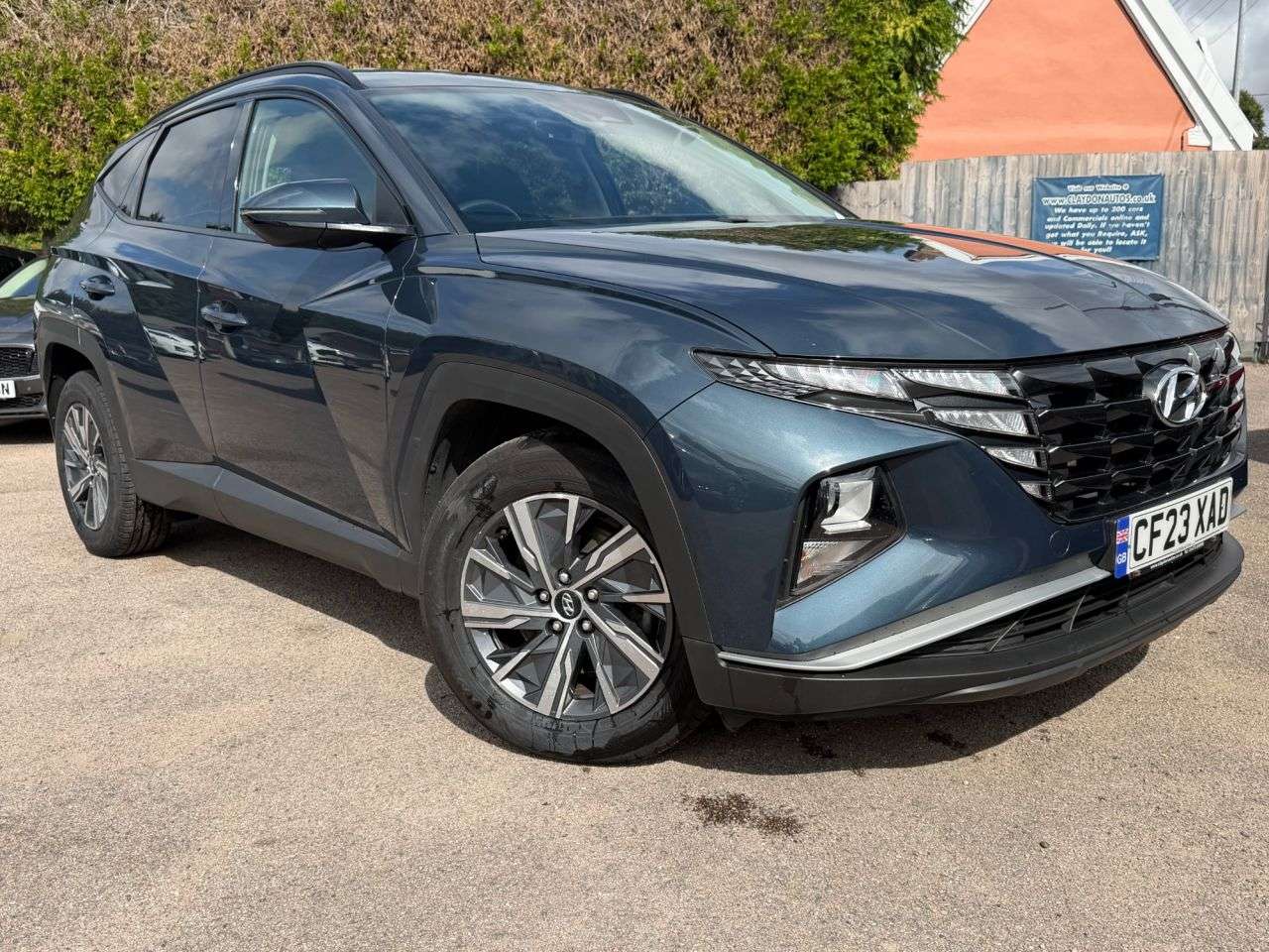 A 2023 HYUNDAI TUCSON 1.6 T-GDi SE CONNECT SUV 5dr PETROL MANUAL EURO 6 (s/s) (150 ps) A 2023 HYUNDAI TUCSON 1.6 T-GDi SE CONNECT SUV 5dr PETROL MANUAL EURO 6 (s/s) (150 ps)