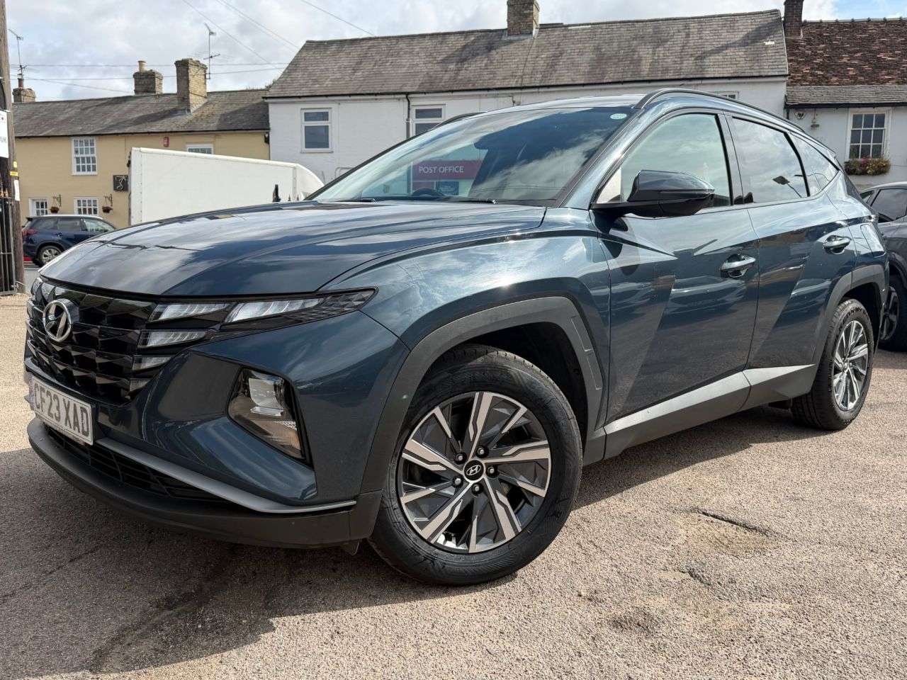 A 2023 HYUNDAI TUCSON 1.6 T-GDi SE CONNECT SUV 5dr PETROL MANUAL EURO 6 (s/s) (150 ps) A 2023 HYUNDAI TUCSON 1.6 T-GDi SE CONNECT SUV 5dr PETROL MANUAL EURO 6 (s/s) (150 ps)