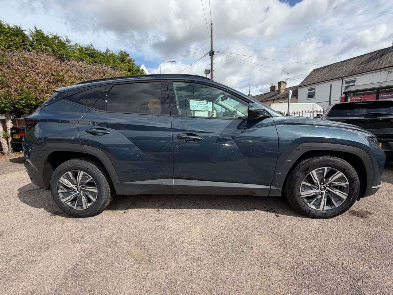 A 2023 HYUNDAI TUCSON 1.6 T-GDi SE CONNECT SUV 5dr PETROL MANUAL EURO 6 (s/s) (150 ps) A 2023 HYUNDAI TUCSON 1.6 T-GDi SE CONNECT SUV 5dr PETROL MANUAL EURO 6 (s/s) (150 ps)