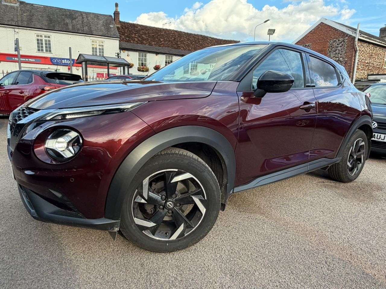 A 2023 NISSAN JUKE 1.0 DIG-T N-CONNECTA SUV 5dr PETROL MANUAL EURO 6 (s/s) (114 ps) A 2023 NISSAN JUKE 1.0 DIG-T N-CONNECTA SUV 5dr PETROL MANUAL EURO 6 (s/s) (114 ps)
