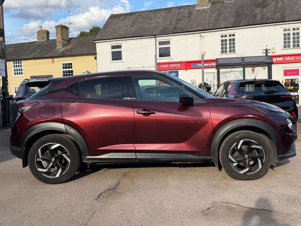 A 2023 NISSAN JUKE 1.0 DIG-T N-CONNECTA SUV 5dr PETROL MANUAL EURO 6 (s/s) (114 ps) A 2023 NISSAN JUKE 1.0 DIG-T N-CONNECTA SUV 5dr PETROL MANUAL EURO 6 (s/s) (114 ps)