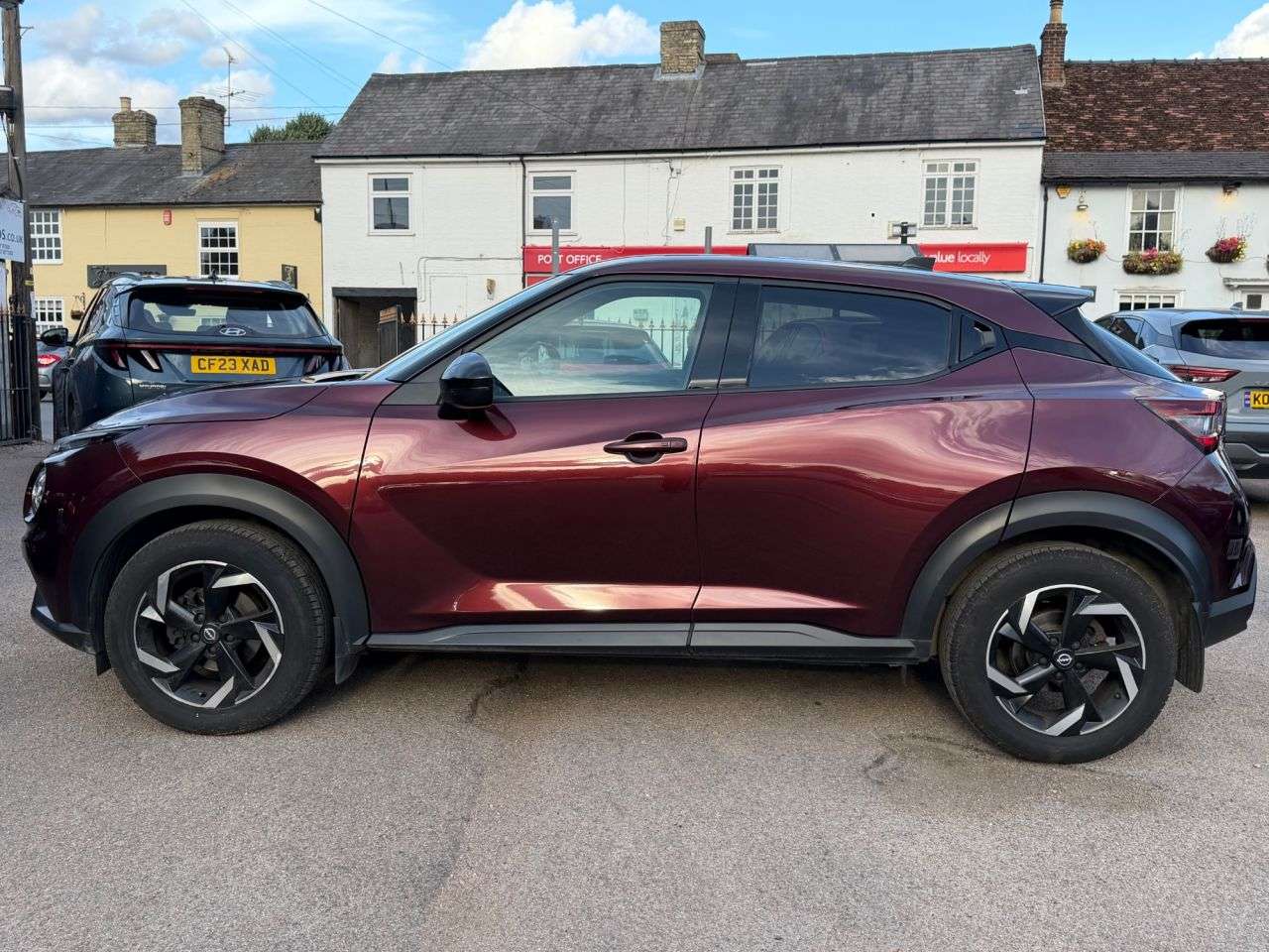 A 2023 NISSAN JUKE 1.0 DIG-T N-CONNECTA SUV 5dr PETROL MANUAL EURO 6 (s/s) (114 ps) A 2023 NISSAN JUKE 1.0 DIG-T N-CONNECTA SUV 5dr PETROL MANUAL EURO 6 (s/s) (114 ps)