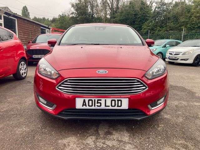 A 2015 FORD FOCUS 1.6 TITANIUM 5dr PETROL POWERSHIFT EURO 6 (125 ps) NEW TIMING BELT A 2015 FORD FOCUS 1.6 TITANIUM 5dr PETROL POWERSHIFT EURO 6 (125 ps) NEW TIMING BELT