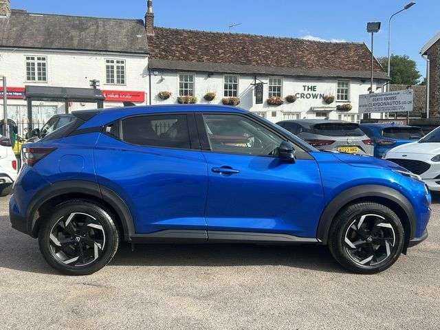 A 2023 NISSAN JUKE 1.0 DIG-T N-CONNECTA SUV 5dr PETROL MANUAL EURO 6 (s/s) (114 ps) A 2023 NISSAN JUKE 1.0 DIG-T N-CONNECTA SUV 5dr PETROL MANUAL EURO 6 (s/s) (114 ps)