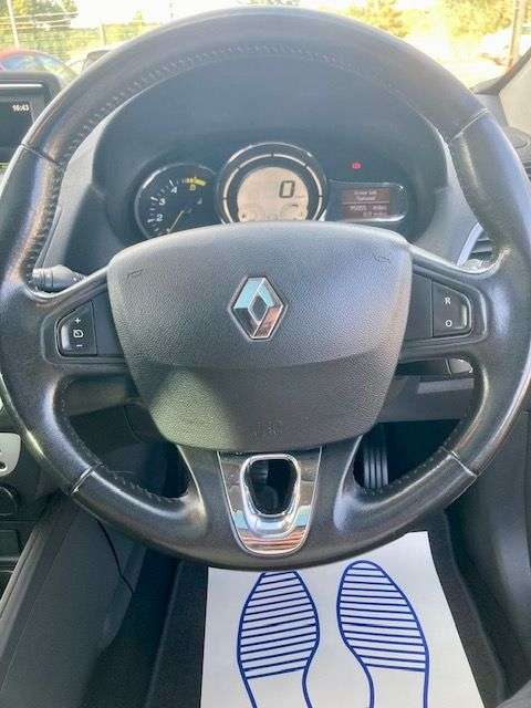 2015 RENAULT MEGANE 2015 RENAULT MEGANE