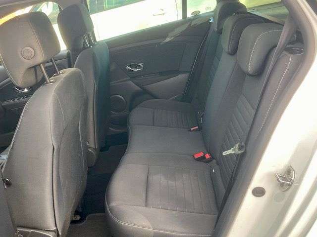 2015 RENAULT MEGANE 2015 RENAULT MEGANE