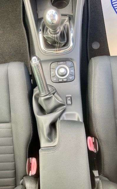 2015 RENAULT MEGANE 2015 RENAULT MEGANE