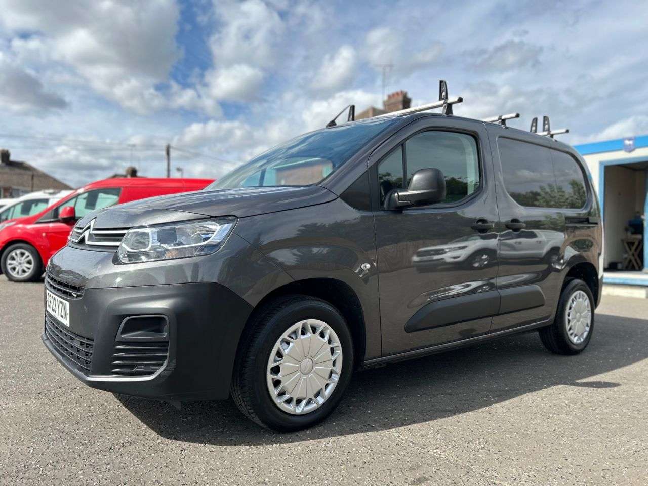 A 2023 CITROEN BERLINGO 1.5BlueHDi 1000 ENTERPRISE EDITION M P/V 5dr FINE EXAMPLE, 3 SERVICES A 2023 CITROEN BERLINGO 1.5BlueHDi 1000 ENTERPRISE EDITION M P/V 5dr FINE EXAMPLE, 3 SERVICES