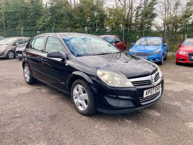 A 2007 VAUXHALL ASTRA 1.6i 16v ENERGY HATCHBACK 5dr PETROL MANUAL (156 g/km, 113 bhp) LOW MILEAGE A 2007 VAUXHALL ASTRA 1.6i 16v ENERGY HATCHBACK 5dr PETROL MANUAL (156 g/km, 113 bhp) LOW MILEAGE