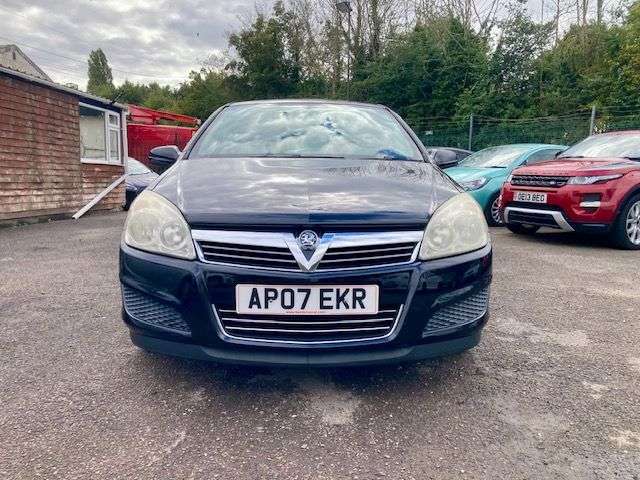 A 2007 VAUXHALL ASTRA 1.6i 16v ENERGY HATCHBACK 5dr PETROL MANUAL (156 g/km, 113 bhp) LOW MILEAGE A 2007 VAUXHALL ASTRA 1.6i 16v ENERGY HATCHBACK 5dr PETROL MANUAL (156 g/km, 113 bhp) LOW MILEAGE