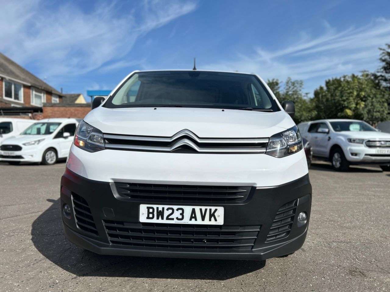 A 2023 CITROEN DISPATCH 2.0BlueHDi 1400 ENTERPRISE EDITION XL P/V 6dr LWB ONE OWNER, 3 SERVICES A 2023 CITROEN DISPATCH 2.0BlueHDi 1400 ENTERPRISE EDITION XL P/V 6dr LWB ONE OWNER, 3 SERVICES