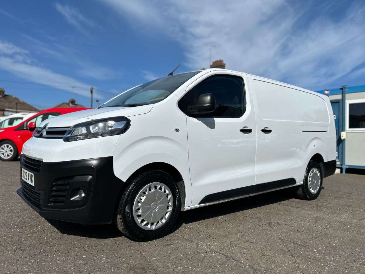 A 2023 CITROEN DISPATCH 2.0BlueHDi 1400 ENTERPRISE EDITION XL P/V 6dr LWB ONE OWNER, 3 SERVICES A 2023 CITROEN DISPATCH 2.0BlueHDi 1400 ENTERPRISE EDITION XL P/V 6dr LWB ONE OWNER, 3 SERVICES