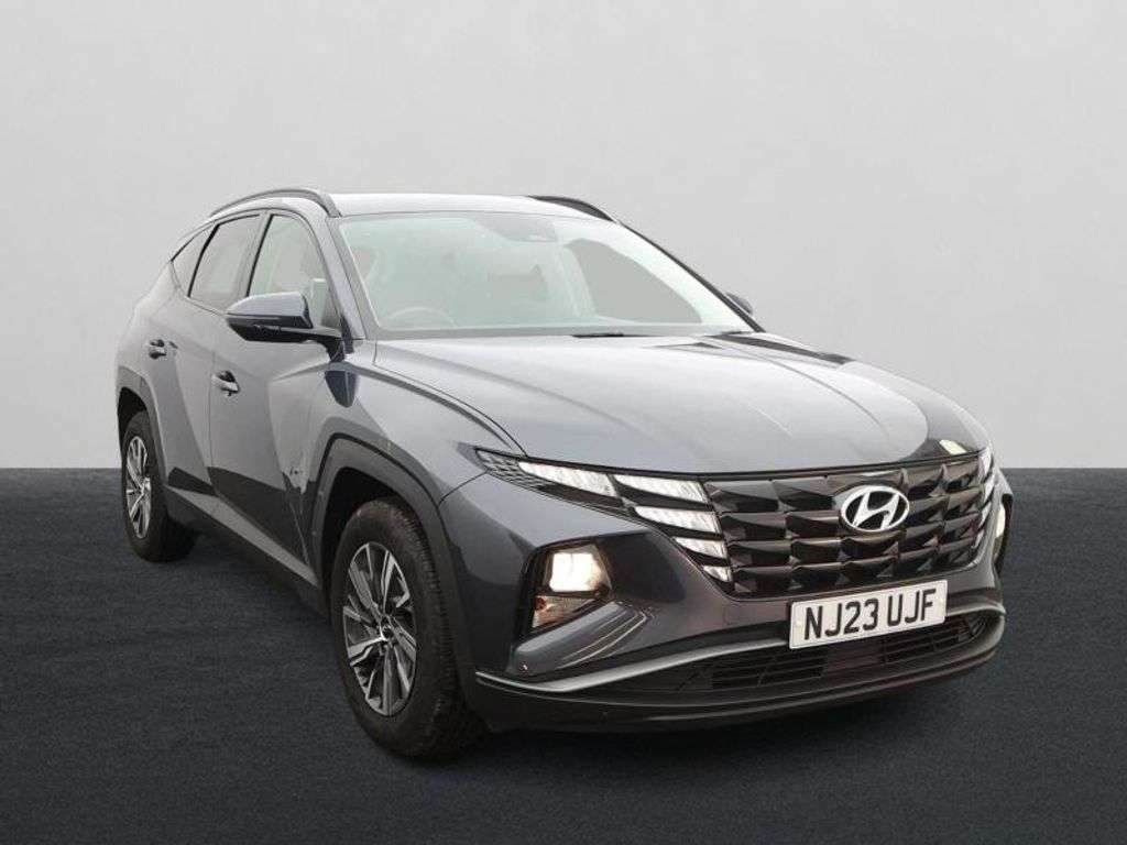 A 2023 HYUNDAI TUCSON 1.6 T-GDi SE CONNECT SUV 5dr PETROL MANUAL EURO 6 (s/s) (150 ps) DUE IN SOO A 2023 HYUNDAI TUCSON 1.6 T-GDi SE CONNECT SUV 5dr PETROL MANUAL EURO 6 (s/s) (150 ps) DUE IN SOO
