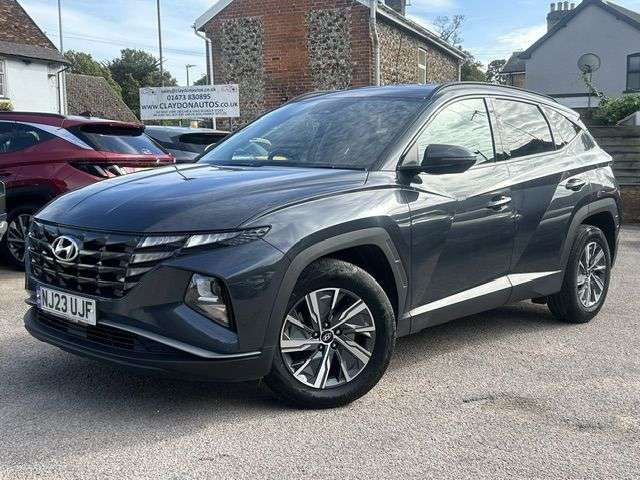 A 2023 HYUNDAI TUCSON 1.6 T-GDi SE CONNECT SUV 5dr PETROL MANUAL EURO 6 (s/s) (150 ps) A 2023 HYUNDAI TUCSON 1.6 T-GDi SE CONNECT SUV 5dr PETROL MANUAL EURO 6 (s/s) (150 ps)