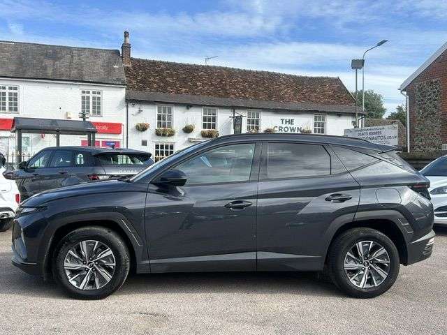 A 2023 HYUNDAI TUCSON 1.6 T-GDi SE CONNECT SUV 5dr PETROL MANUAL EURO 6 (s/s) (150 ps) A 2023 HYUNDAI TUCSON 1.6 T-GDi SE CONNECT SUV 5dr PETROL MANUAL EURO 6 (s/s) (150 ps)