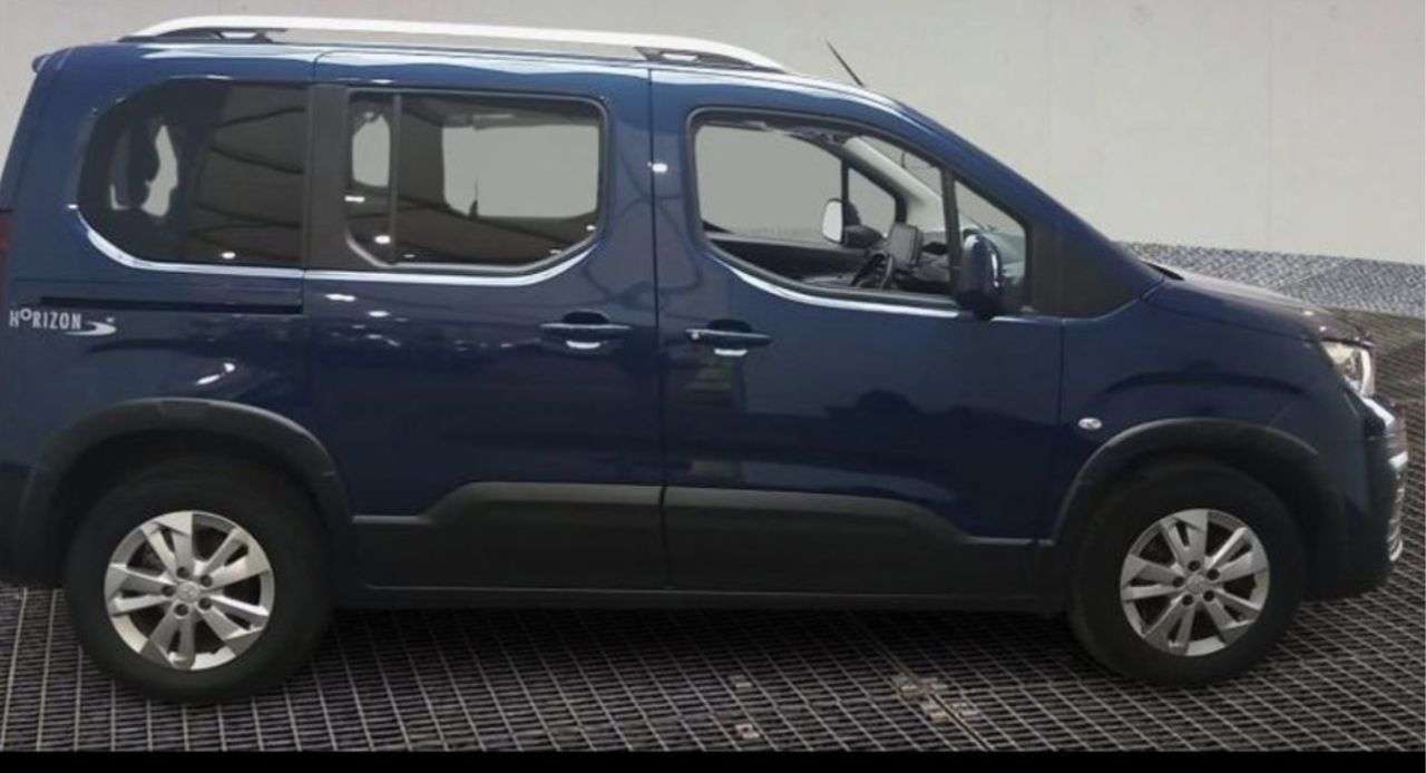 A 2021 PEUGEOT RIFTER 1.5 BLUEHDI ALLURE WAV MPV 5dr DIESEL MANUAL EURO 6 (100 ps) WHEELCHAIR ACC A 2021 PEUGEOT RIFTER 1.5 BLUEHDI ALLURE WAV MPV 5dr DIESEL MANUAL EURO 6 (100 ps) WHEELCHAIR ACC