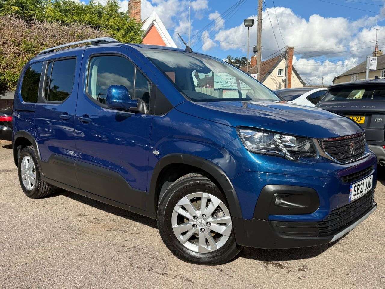 A 2021 PEUGEOT RIFTER 1.5 BLUEHDI ALLURE WAV MPV 5dr DIESEL MANUAL EURO 6 (100 ps) WHEELCHAIR ACC A 2021 PEUGEOT RIFTER 1.5 BLUEHDI ALLURE WAV MPV 5dr DIESEL MANUAL EURO 6 (100 ps) WHEELCHAIR ACC