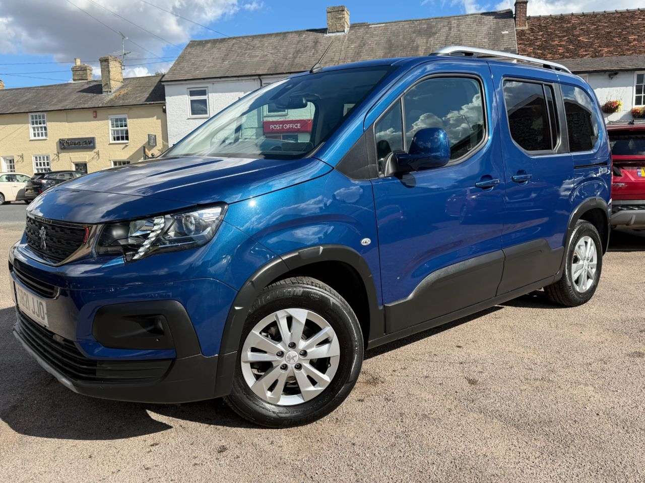 A 2021 PEUGEOT RIFTER 1.5 BLUEHDI ALLURE WAV MPV 5dr DIESEL MANUAL EURO 6 (100 ps) WHEELCHAIR ACC A 2021 PEUGEOT RIFTER 1.5 BLUEHDI ALLURE WAV MPV 5dr DIESEL MANUAL EURO 6 (100 ps) WHEELCHAIR ACC