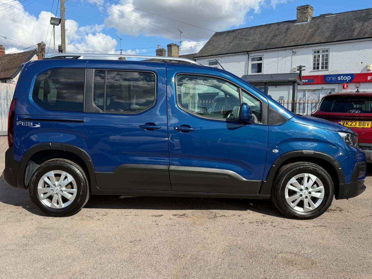 A 2021 PEUGEOT RIFTER 1.5 BLUEHDI ALLURE WAV MPV 5dr DIESEL MANUAL EURO 6 (100 ps) WHEELCHAIR ACC A 2021 PEUGEOT RIFTER 1.5 BLUEHDI ALLURE WAV MPV 5dr DIESEL MANUAL EURO 6 (100 ps) WHEELCHAIR ACC