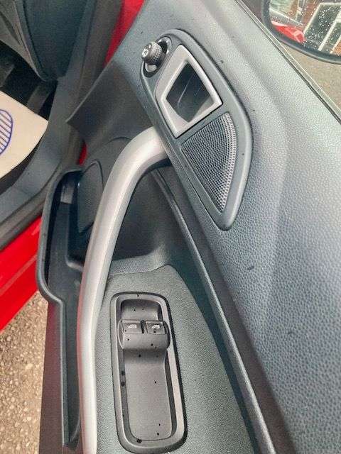 2012 FORD FIESTA 2012 FORD FIESTA