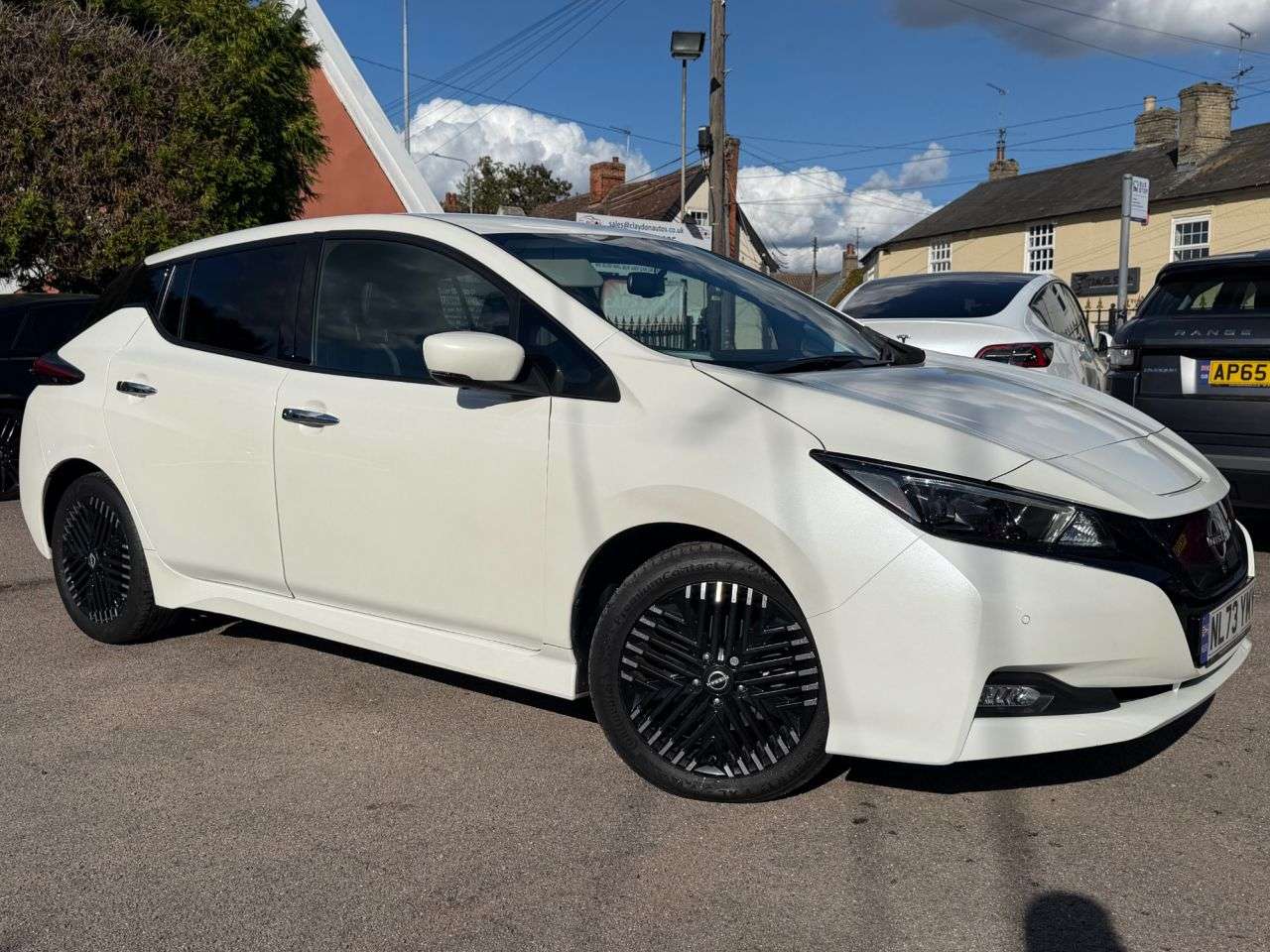 A 2023 NISSAN LEAF 39kWh TEKNA HATCHBACK 5dr ELECTRIC AUTOMATIC (150 ps) A 2023 NISSAN LEAF 39kWh TEKNA HATCHBACK 5dr ELECTRIC AUTOMATIC (150 ps)