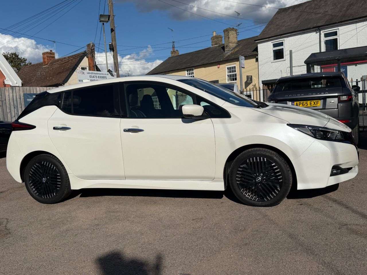A 2023 NISSAN LEAF 39kWh TEKNA HATCHBACK 5dr ELECTRIC AUTOMATIC (150 ps) A 2023 NISSAN LEAF 39kWh TEKNA HATCHBACK 5dr ELECTRIC AUTOMATIC (150 ps)