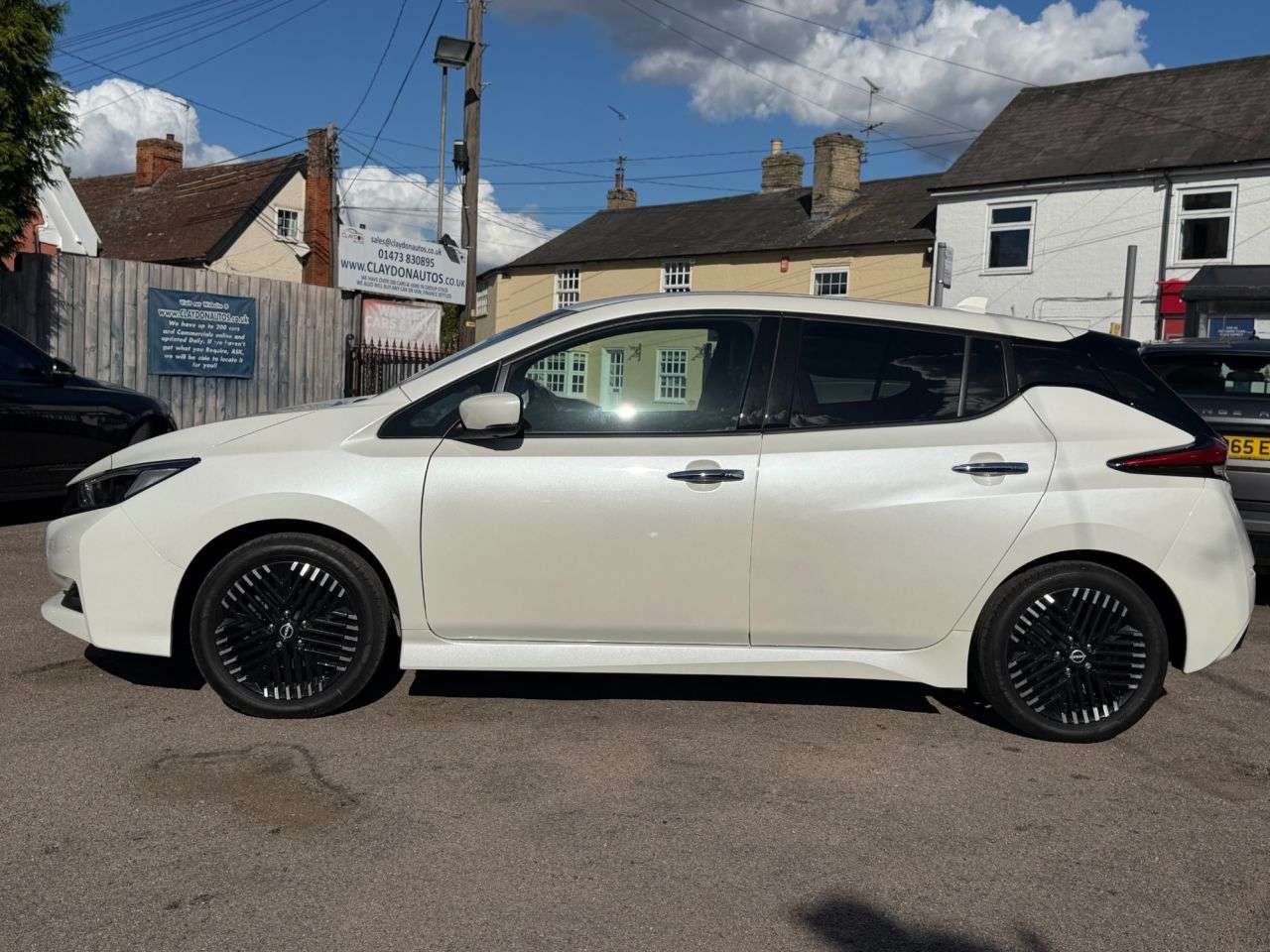 A 2023 NISSAN LEAF 39kWh TEKNA HATCHBACK 5dr ELECTRIC AUTOMATIC (150 ps) A 2023 NISSAN LEAF 39kWh TEKNA HATCHBACK 5dr ELECTRIC AUTOMATIC (150 ps)