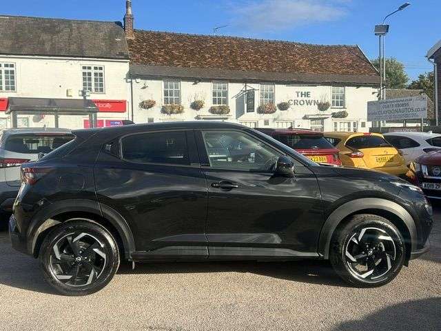 A 2023 NISSAN JUKE 1.0 DIG-T N-CONECTA SUV 5dr PETROL DCT AUTOMATIC EURO 6 (s/s) (114 ps) CHOI A 2023 NISSAN JUKE 1.0 DIG-T N-CONECTA SUV 5dr PETROL DCT AUTOMATIC EURO 6 (s/s) (114 ps) CHOI