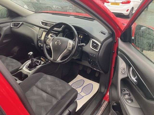 A 2015 NISSAN X-TRAIL 1.6 dCi N-TEC SUV 5dr DIESEL MANUAL (s/s) (130 ps) WITH SERVICE HISTORY A 2015 NISSAN X-TRAIL 1.6 dCi N-TEC SUV 5dr DIESEL MANUAL (s/s) (130 ps) WITH SERVICE HISTORY