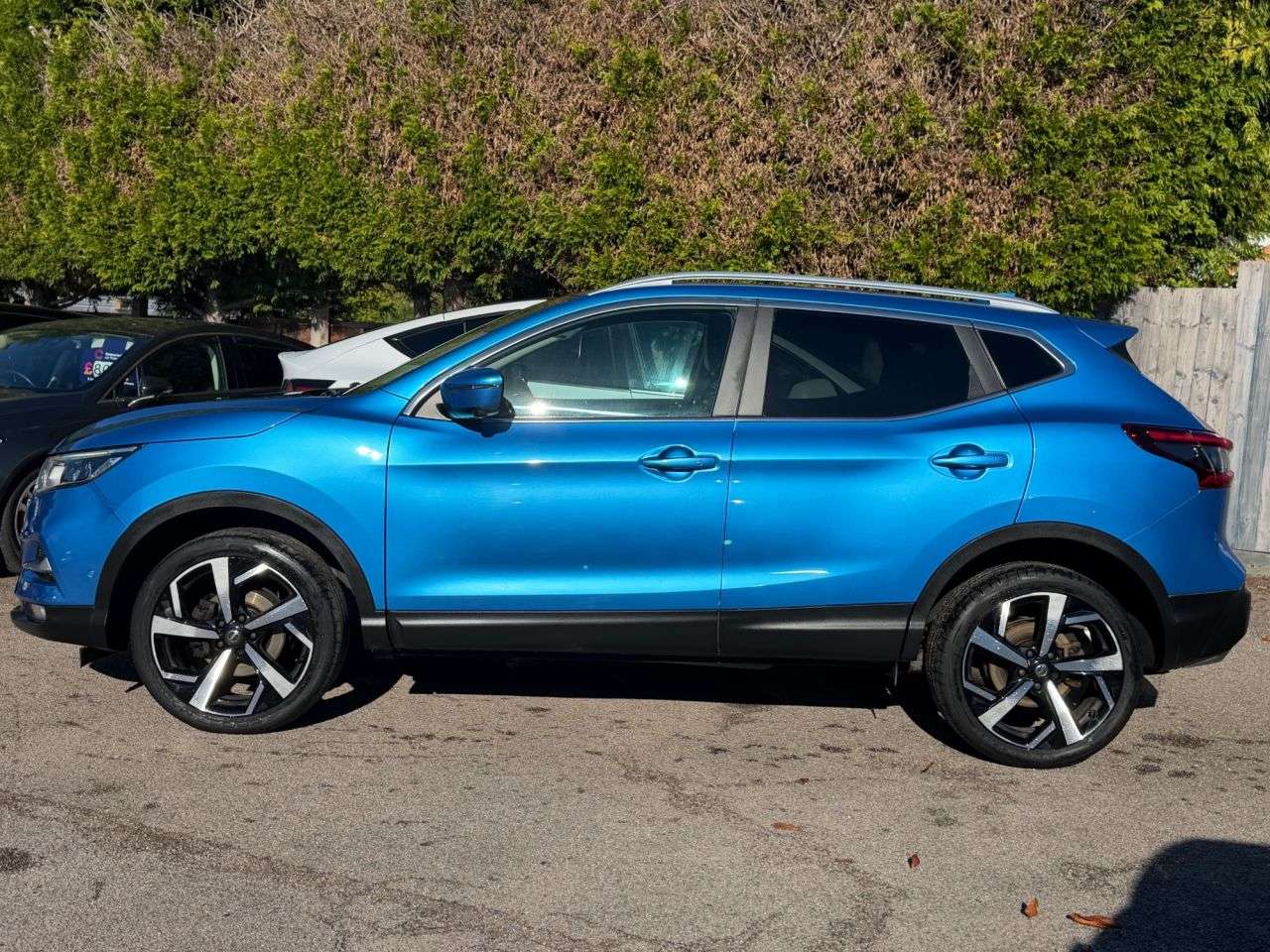 A 2017 NISSAN QASHQAI 1.2 DIG-T TEKNA SUV 5dr PETROL MANUAL EURO 6 (s/s) (115 ps) A 2017 NISSAN QASHQAI 1.2 DIG-T TEKNA SUV 5dr PETROL MANUAL EURO 6 (s/s) (115 ps)
