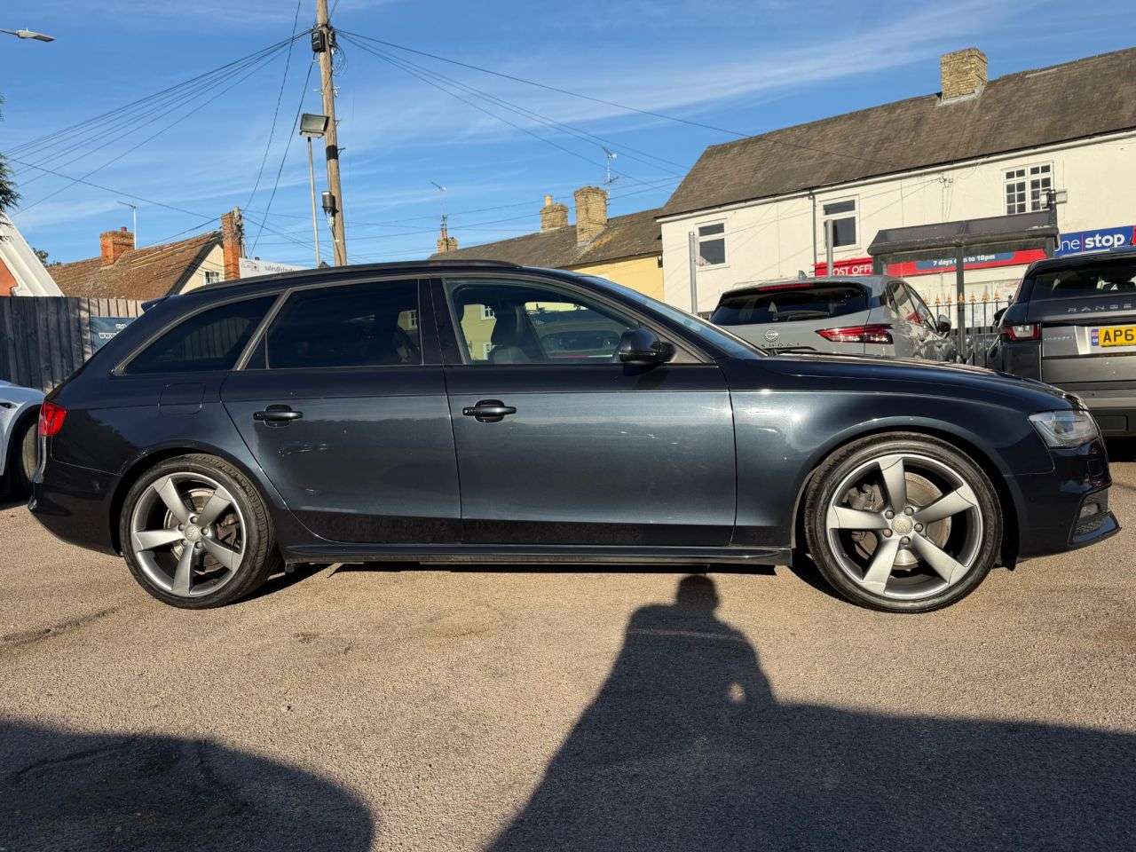 A 2013 AUDI A4 AVANT 2.0 TDI BLACK EDITION ESTATE 5dr DIESEL MULTITRONIC (s/s) (150 ps) AUTOMATI A 2013 AUDI A4 AVANT 2.0 TDI BLACK EDITION ESTATE 5dr DIESEL MULTITRONIC (s/s) (150 ps) AUTOMATI