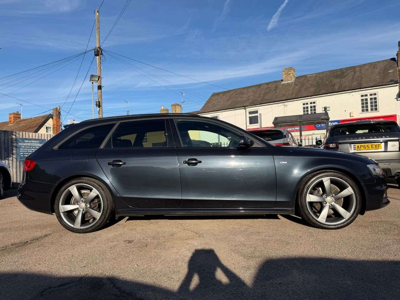 A 2013 AUDI A4 AVANT 2.0 TDI BLACK EDITION ESTATE 5dr DIESEL MULTITRONIC (s/s) (150 ps) AUTOMATI A 2013 AUDI A4 AVANT 2.0 TDI BLACK EDITION ESTATE 5dr DIESEL MULTITRONIC (s/s) (150 ps) AUTOMATI