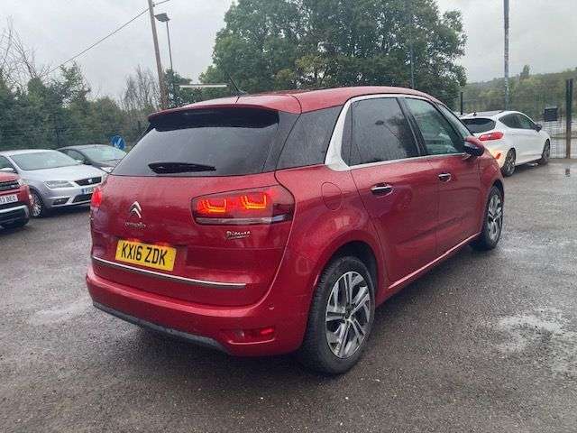 A 2016 CITROEN C4 PICASSO 1.6 BlueHDi EXCLUSIVE + MPV 5dr DIESEL MANUAL EURO 6 (s/s) (120 ps) WITH SE A 2016 CITROEN C4 PICASSO 1.6 BlueHDi EXCLUSIVE + MPV 5dr DIESEL MANUAL EURO 6 (s/s) (120 ps) WITH SE