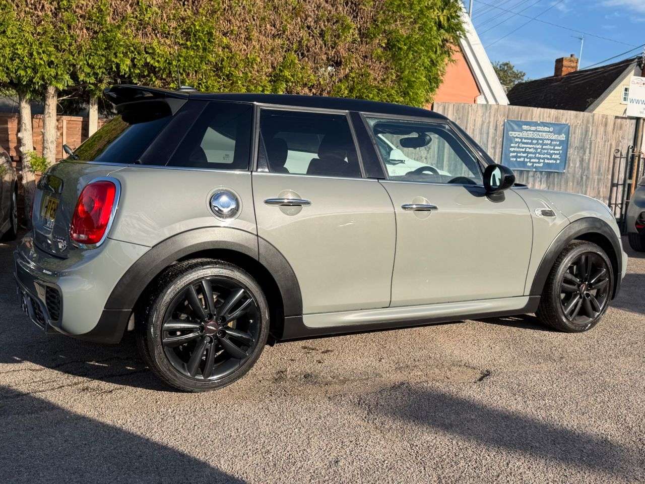 2017 MINI HATCH 2017 MINI HATCH