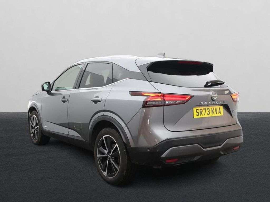 A 2023 NISSAN QASHQAI 1.5 h e-POWER TEKNA SUV 5dr PETROL HYBRID AUTOMATIC EURO 6 (s/s) (190 ps) A 2023 NISSAN QASHQAI 1.5 h e-POWER TEKNA SUV 5dr PETROL HYBRID AUTOMATIC EURO 6 (s/s) (190 ps)