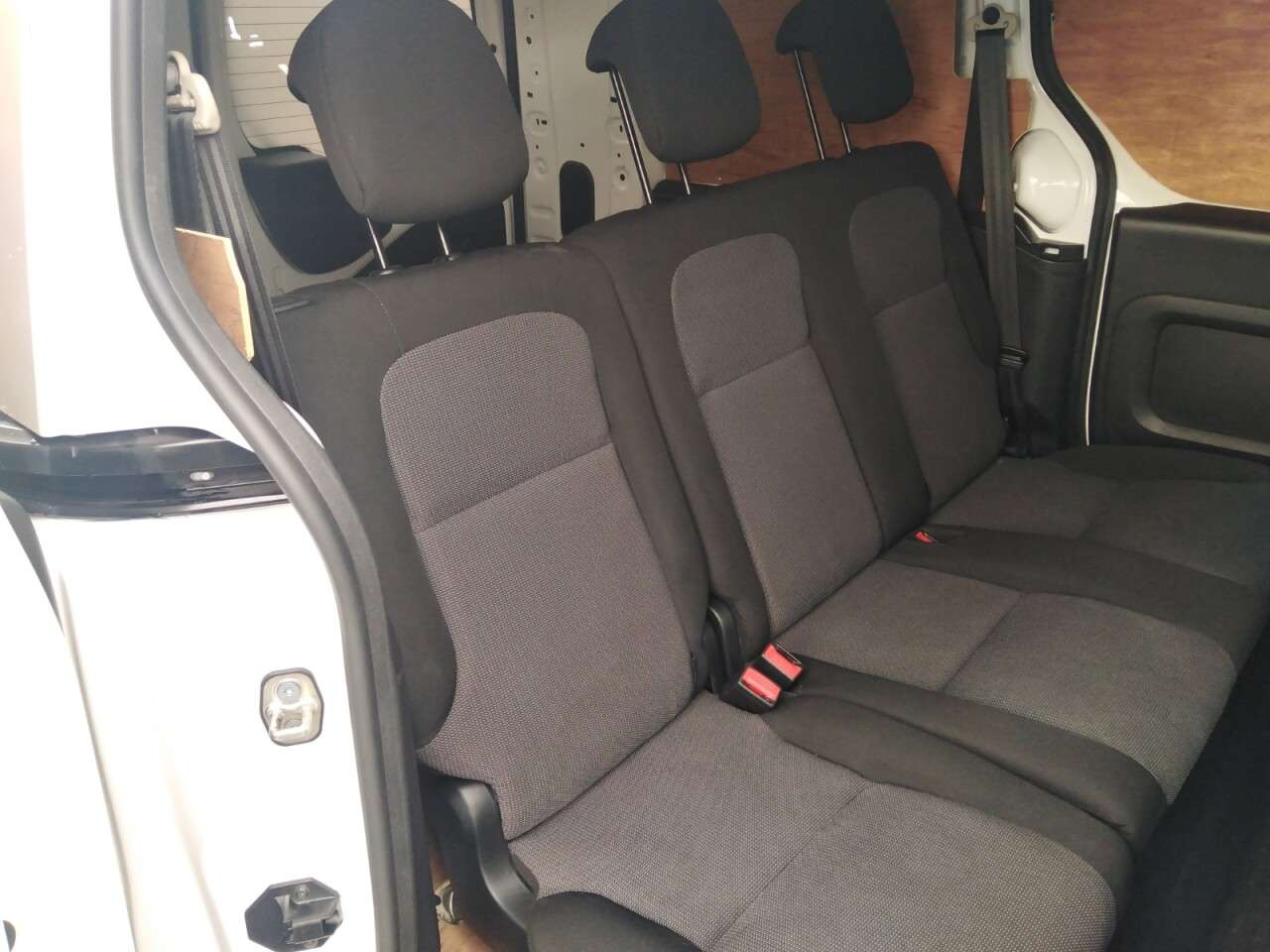 2017 PEUGEOT PARTNER 2017 PEUGEOT PARTNER