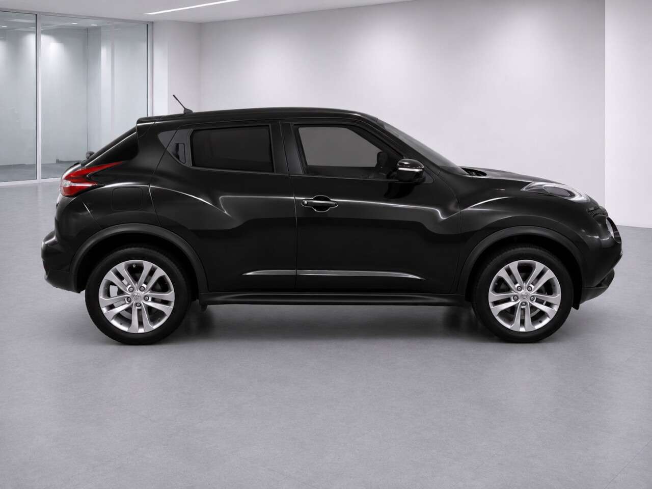 A 2015 NISSAN JUKE 1.2 N-CONNECTA DIG-T 5d 115 BHP A 2015 NISSAN JUKE 1.2 N-CONNECTA DIG-T 5d 115 BHP