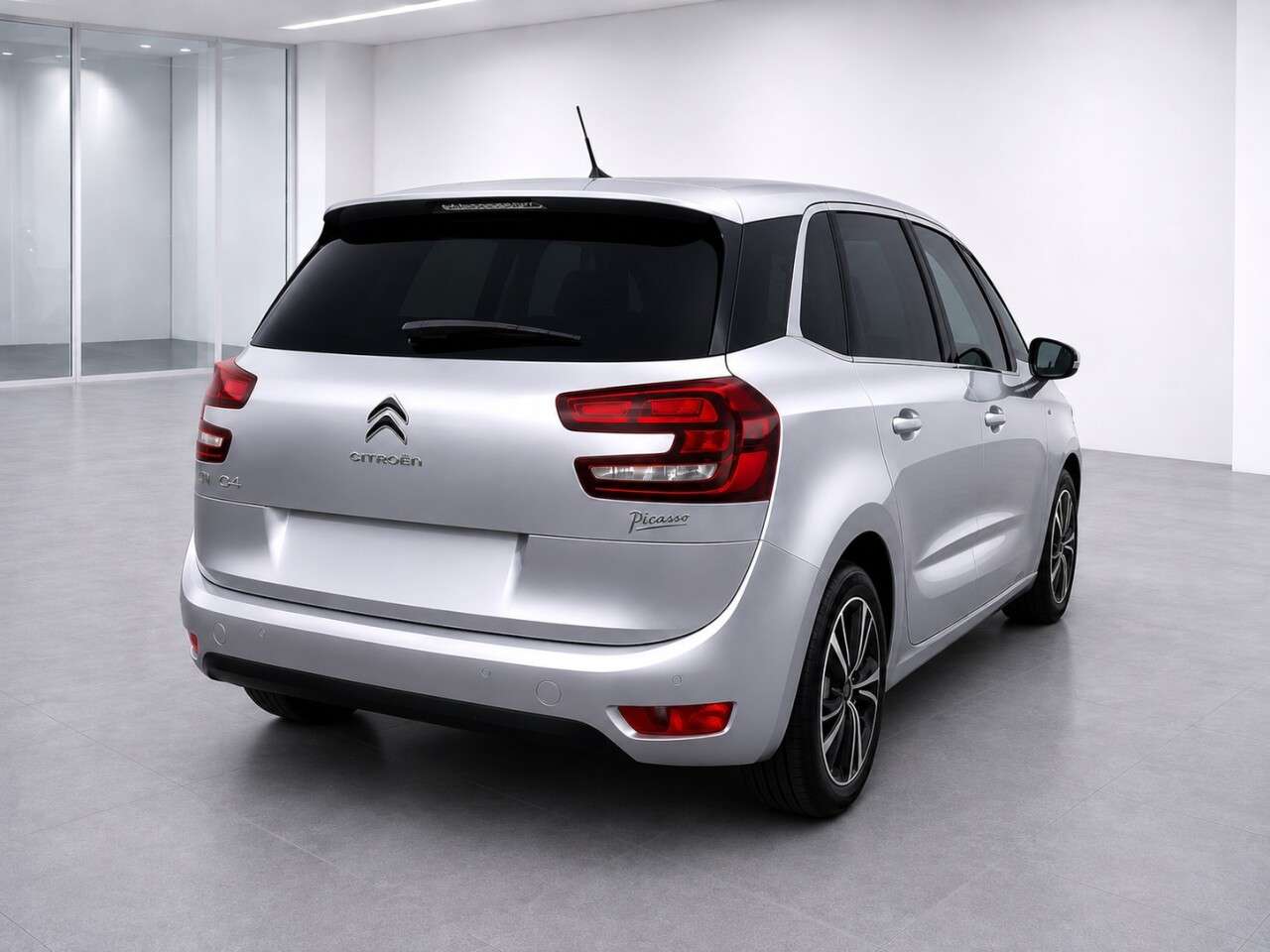 A 2017 CITROEN GRAND C4 PICASSO 1.6 BlueHDi Feel MPV 5dr Diesel Manual Euro 6 (s/s) (120 ps) A 2017 CITROEN GRAND C4 PICASSO 1.6 BlueHDi Feel MPV 5dr Diesel Manual Euro 6 (s/s) (120 ps)