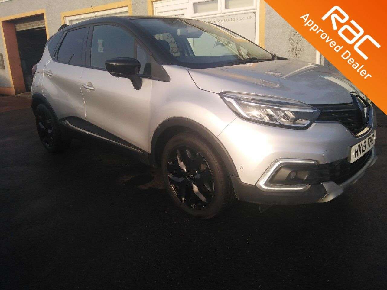 A 2019 RENAULT CAPTUR 1.5 dCi ENERGY GT Line SUV 5dr Diesel Manual Euro 6 (s/s) (90 ps) A 2019 RENAULT CAPTUR 1.5 dCi ENERGY GT Line SUV 5dr Diesel Manual Euro 6 (s/s) (90 ps)