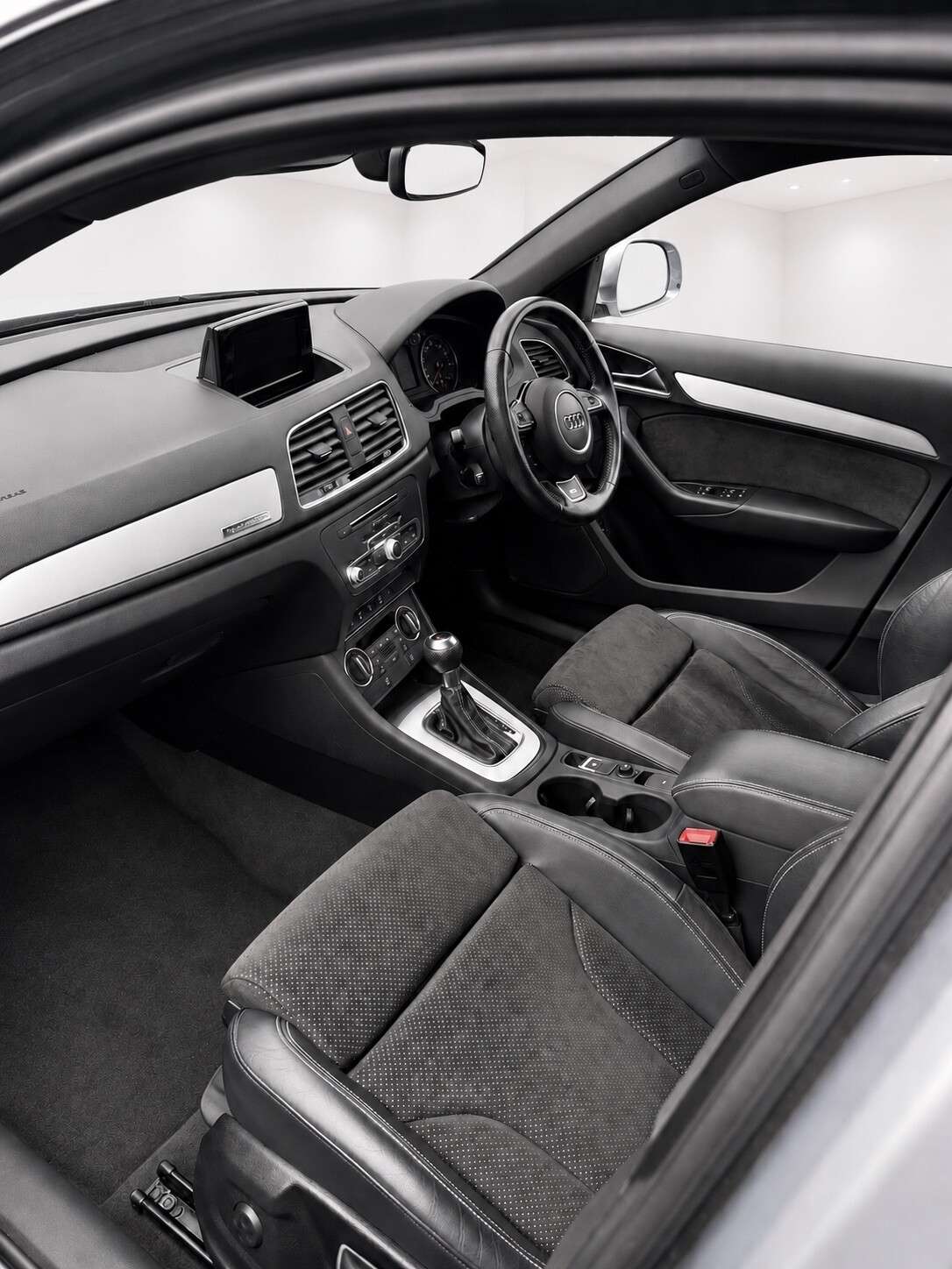 2015 AUDI Q3 2015 AUDI Q3