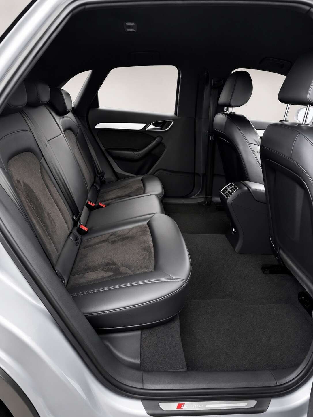 2015 AUDI Q3 2015 AUDI Q3