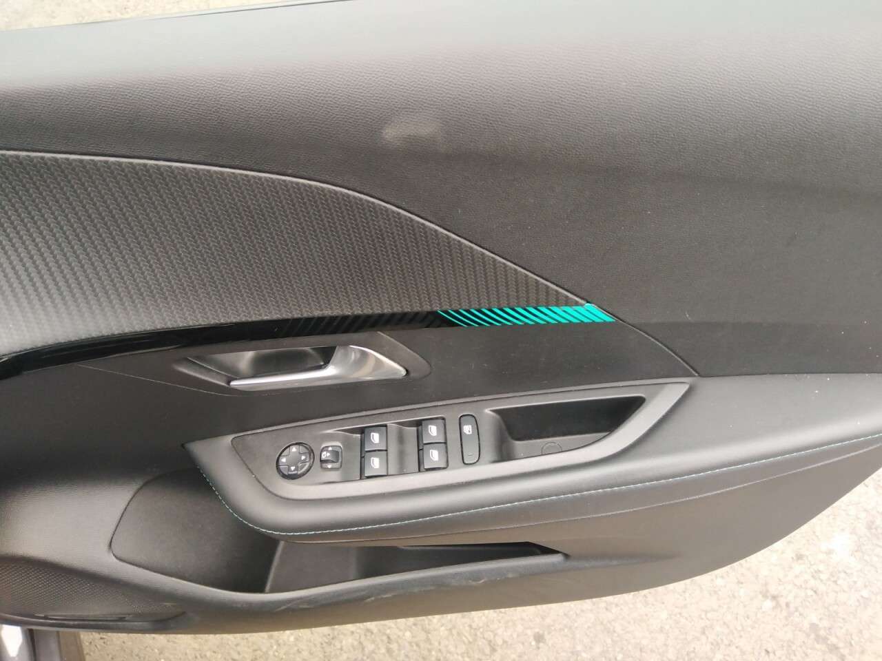 2020 PEUGEOT 208 2020 PEUGEOT 208