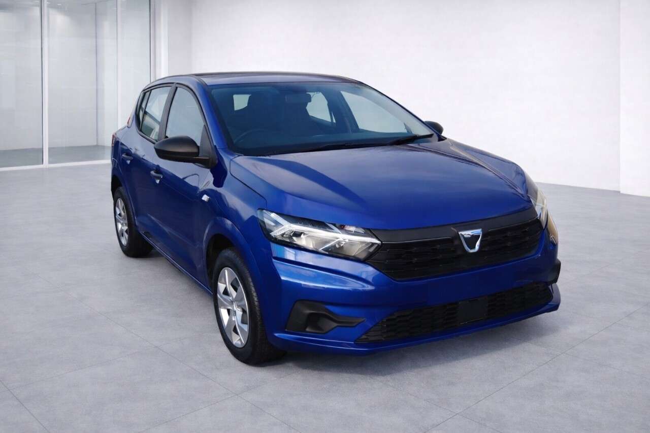 A 2021 DACIA SANDERO 1.0 TCe Essential Hatchback 5dr Petrol Manual Euro 6 (s/s) (90 ps) A 2021 DACIA SANDERO 1.0 TCe Essential Hatchback 5dr Petrol Manual Euro 6 (s/s) (90 ps)
