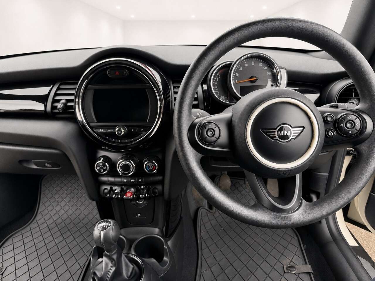 2018 MINI CONVERTIBLE 2018 MINI CONVERTIBLE