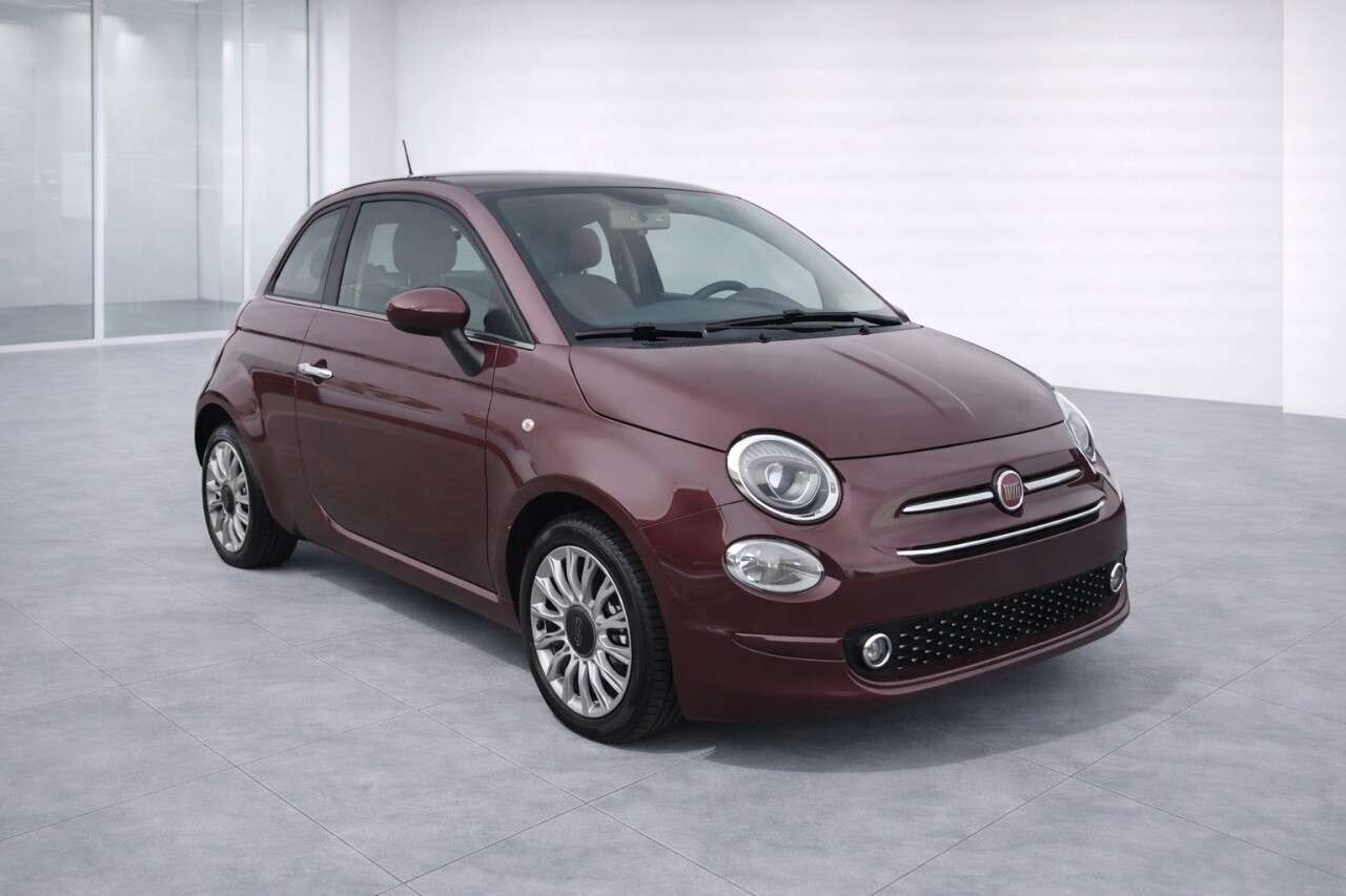 A 2021 FIAT 500 1.0 MHEV Lounge Hatchback 3dr Petrol Manual Euro 6 (s/s) (70 bhp) A 2021 FIAT 500 1.0 MHEV Lounge Hatchback 3dr Petrol Manual Euro 6 (s/s) (70 bhp)