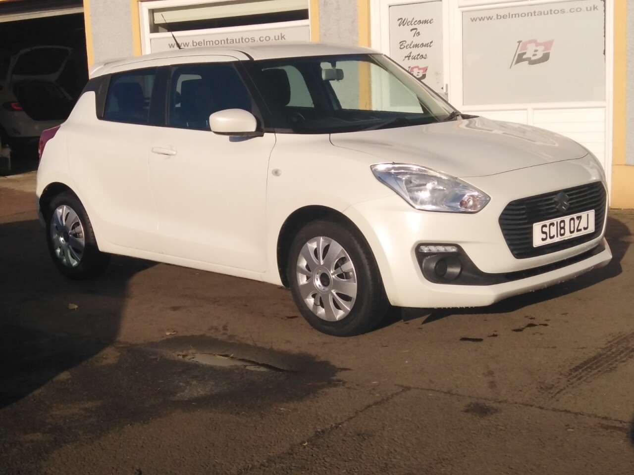 A 2018 SUZUKI SWIFT 1.2 Dualjet SZ3 Hatchback 5dr Petrol Manual Euro 6 (s/s) (90 ps) A 2018 SUZUKI SWIFT 1.2 Dualjet SZ3 Hatchback 5dr Petrol Manual Euro 6 (s/s) (90 ps)