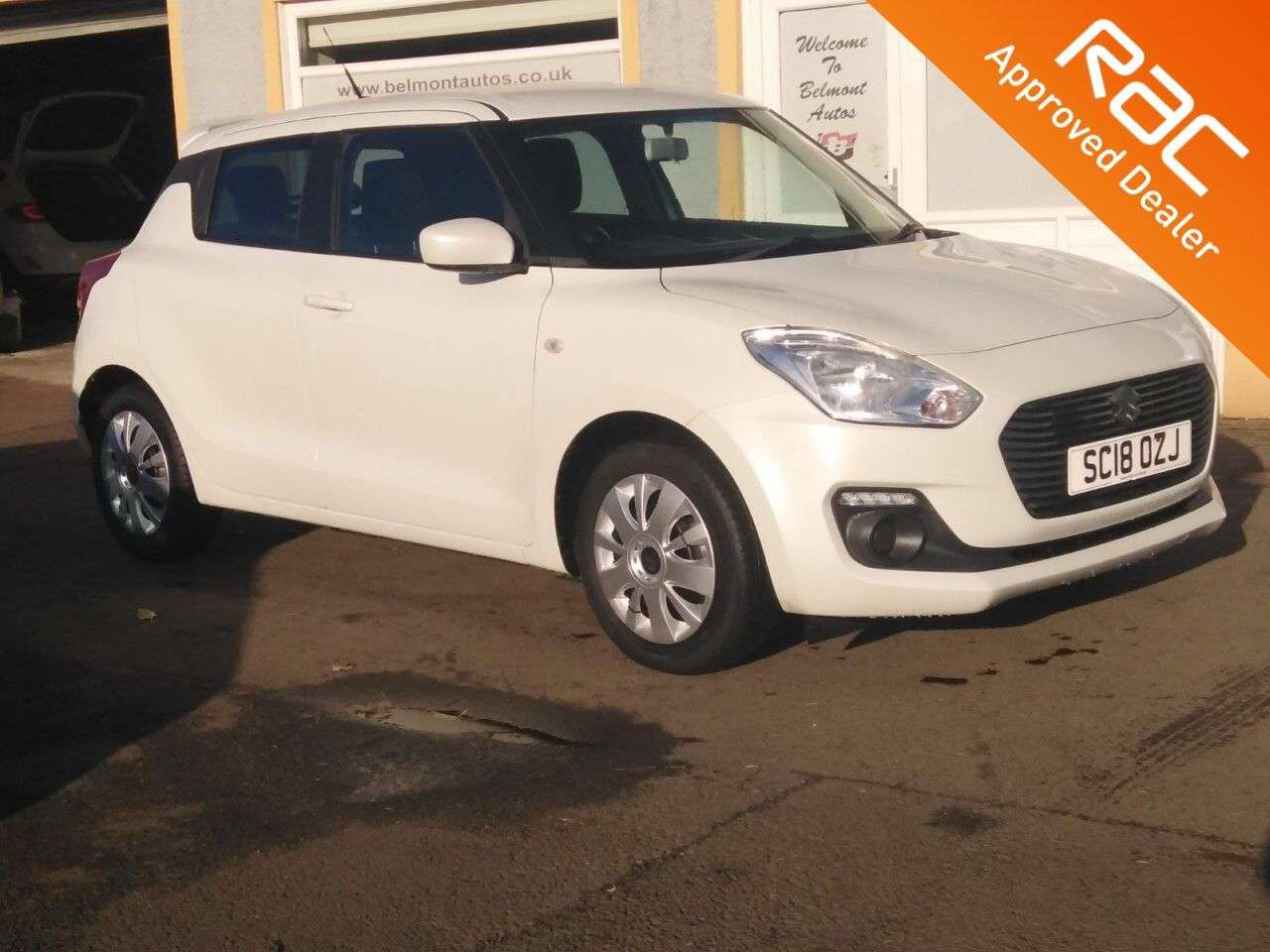 A 2018 SUZUKI SWIFT 1.2 Dualjet SZ3 Hatchback 5dr Petrol Manual Euro 6 (s/s) (90 ps) A 2018 SUZUKI SWIFT 1.2 Dualjet SZ3 Hatchback 5dr Petrol Manual Euro 6 (s/s) (90 ps)